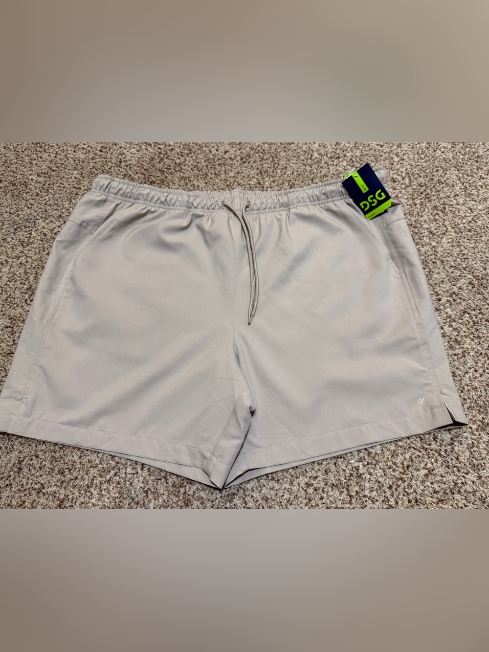 DSG Light Beige Athletic Performance Shorts Mens XXL NWT